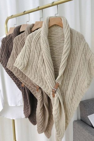 Penny knit Poncho