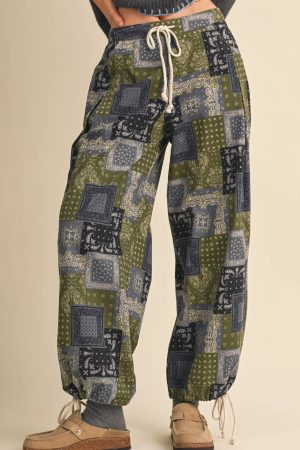 Marija Patchwork Bandana Print Pleated Parachute Pants