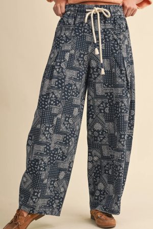 Bindi Anne Bandana Print Pleated Barrel Pants