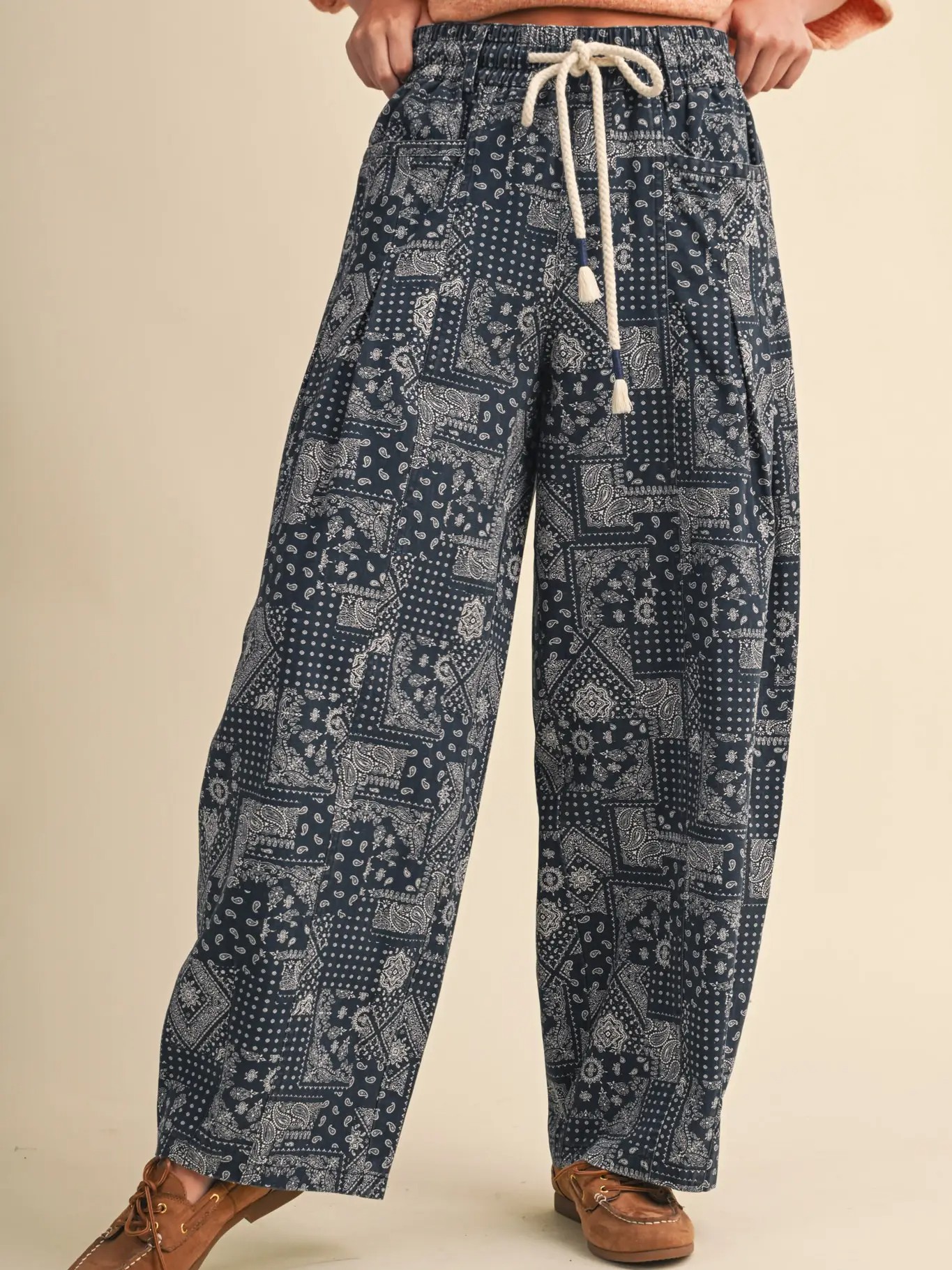 Bindi Anne Bandana Print Pleated Barrel Pants